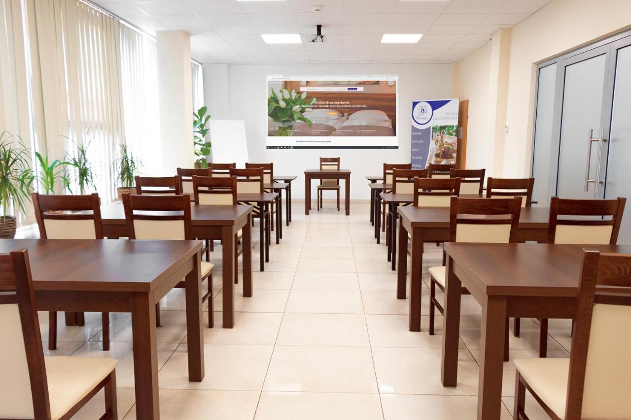 Hotel Katowice Premium Buitenkant foto
